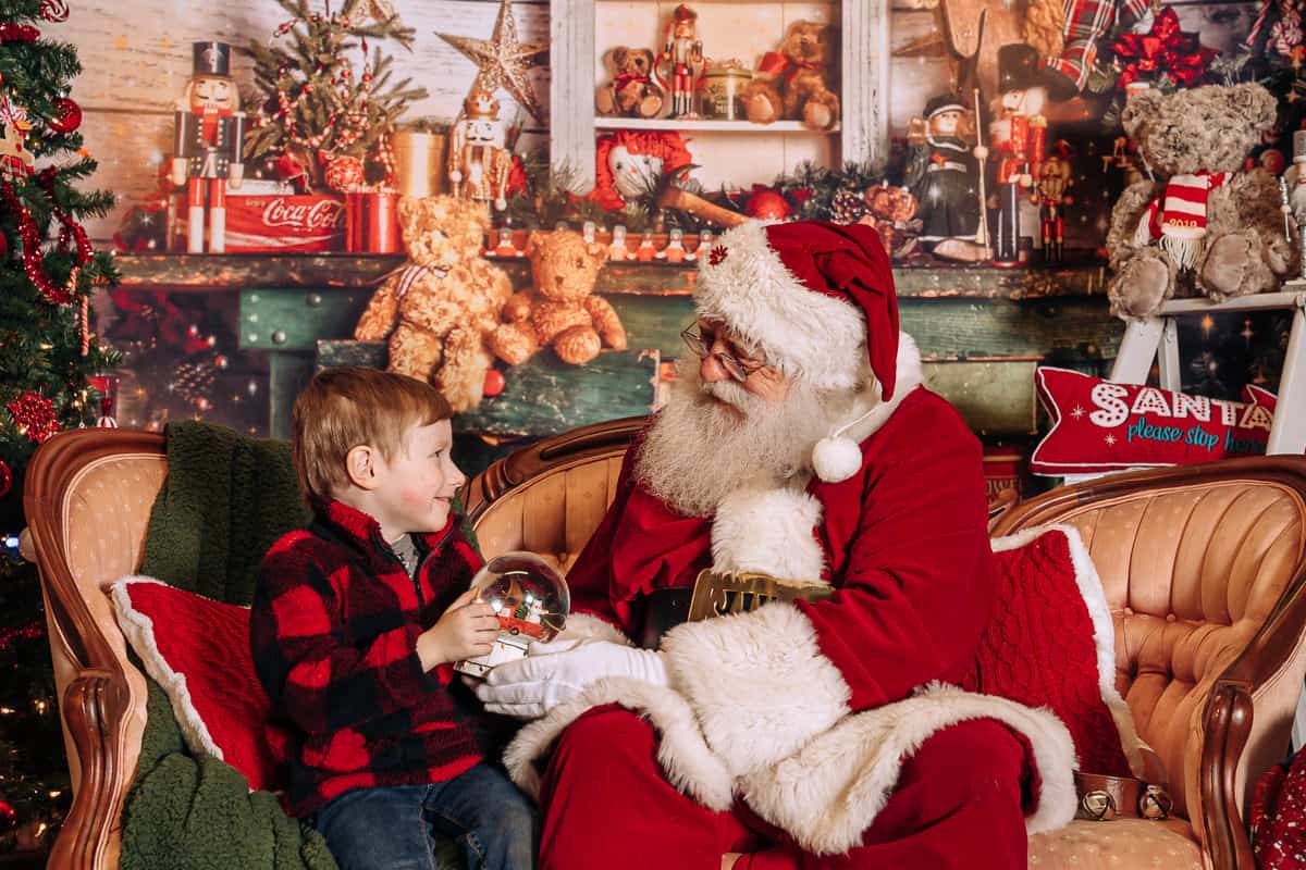 Make Your Holidays Magical With a Santa Hire